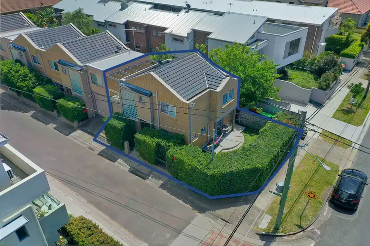 Main view of Homely townhouse listing, 1/98-100 Garden Street, Maroubra NSW 2035