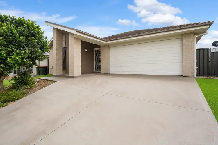 12 Hayworth Street