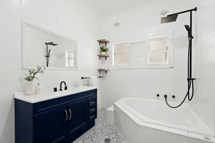 Sixth view of Homely house listing, 1/9 Figtree Crescent, Figtree NSW 2525