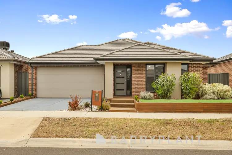 16 Colonial Way, Harkness VIC 3337