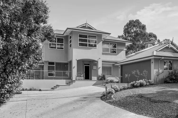 10 Massey Way, Rossmoyne WA 6148