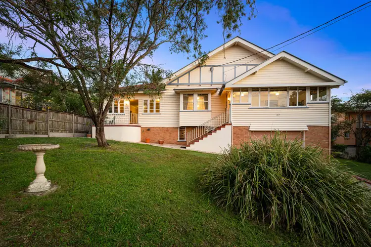 37 Curd Street, Greenslopes QLD 4120