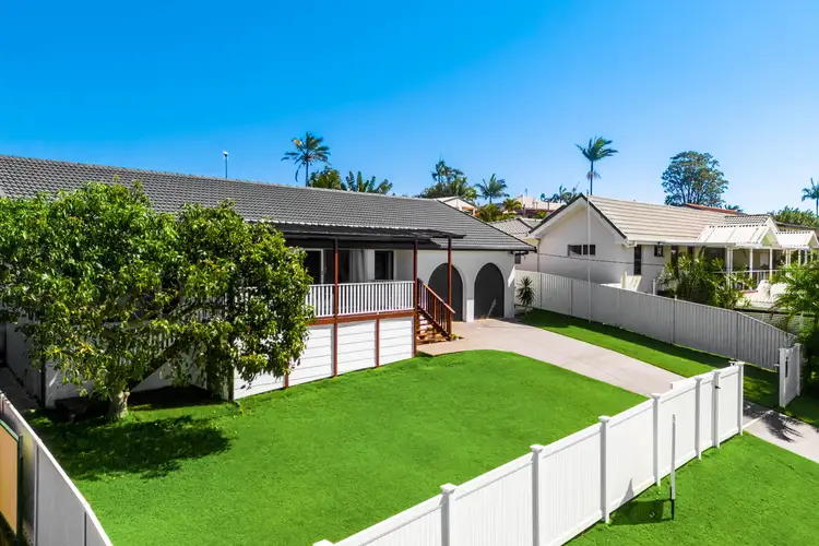 11 Bione Avenue, Banora Point NSW 2486