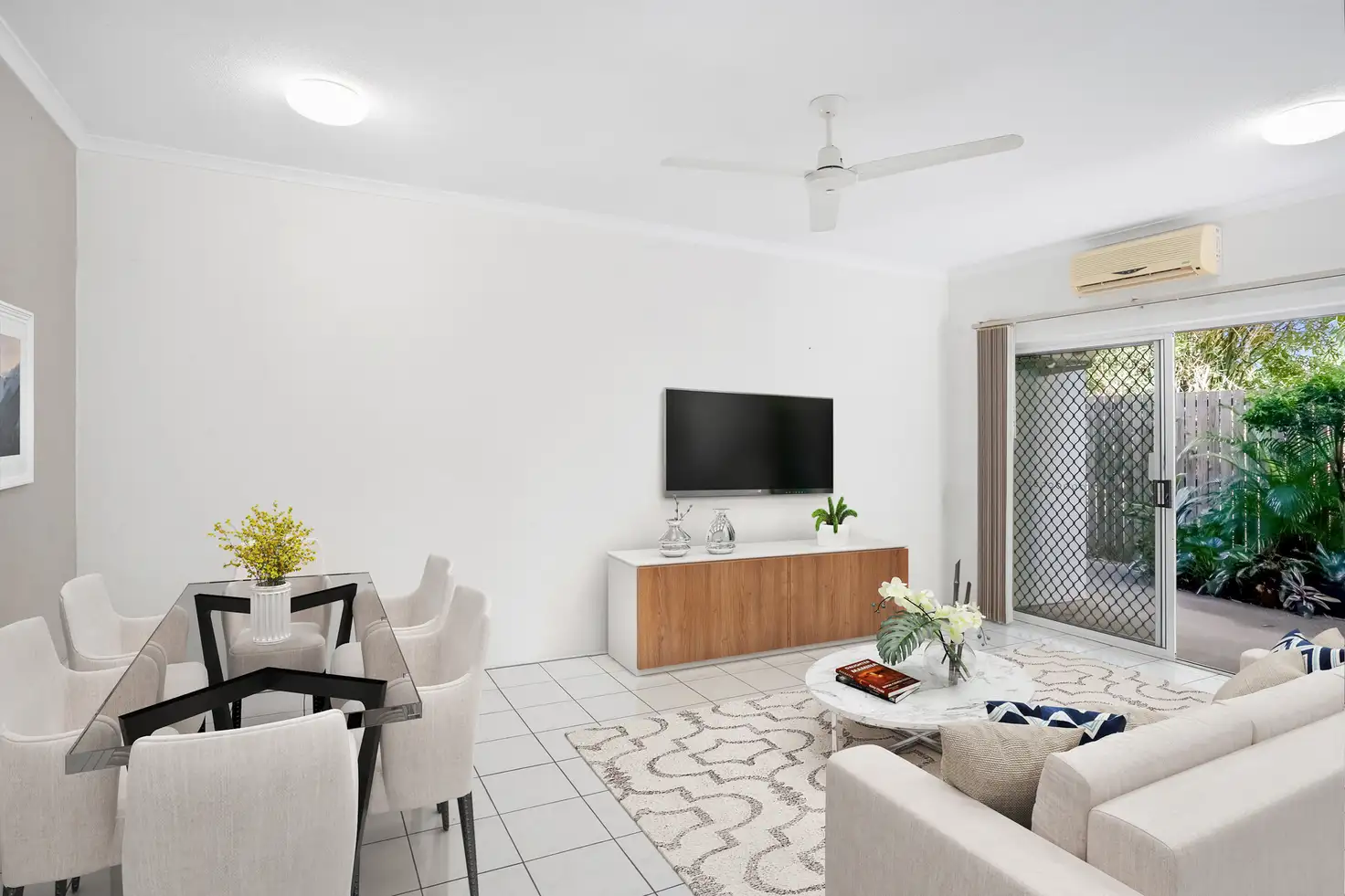 Main view of Homely unit listing, 2/4 Casella Street, Earlville QLD 4870