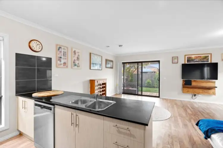Fourth view of Homely house listing, 8 Karinya Way, Harkness VIC 3337