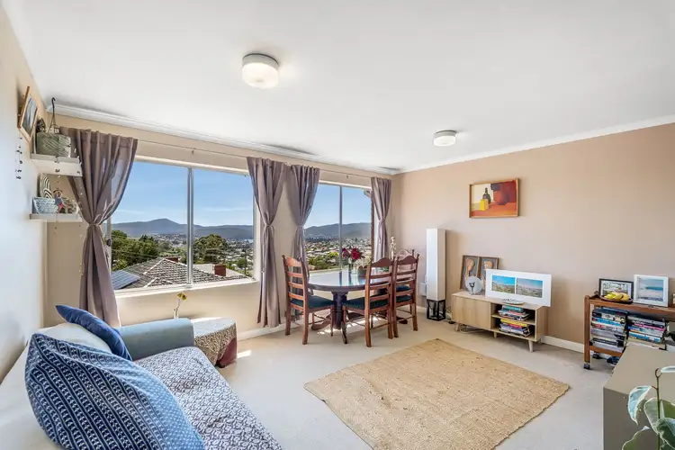 9/54 Edge Avenue, Lenah Valley TAS 7008