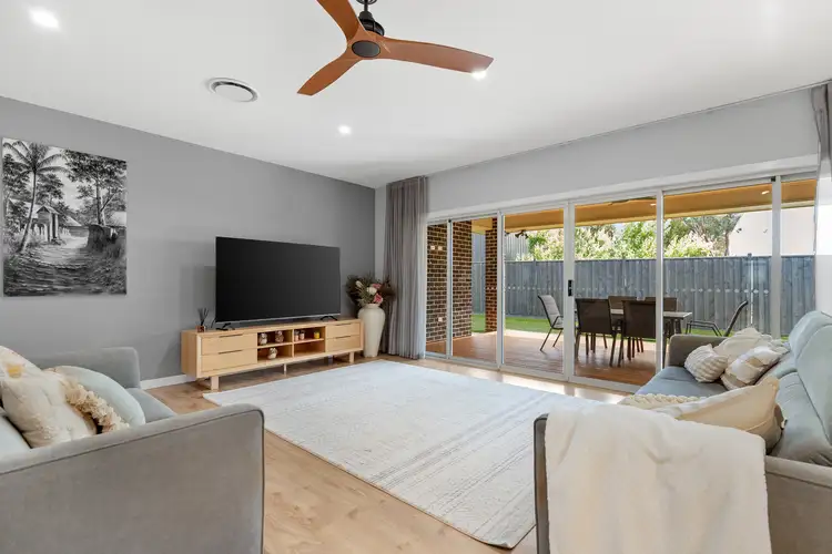 Sixth view of Homely house listing, 15 Pavillion Circuit, Sunbury VIC 3429