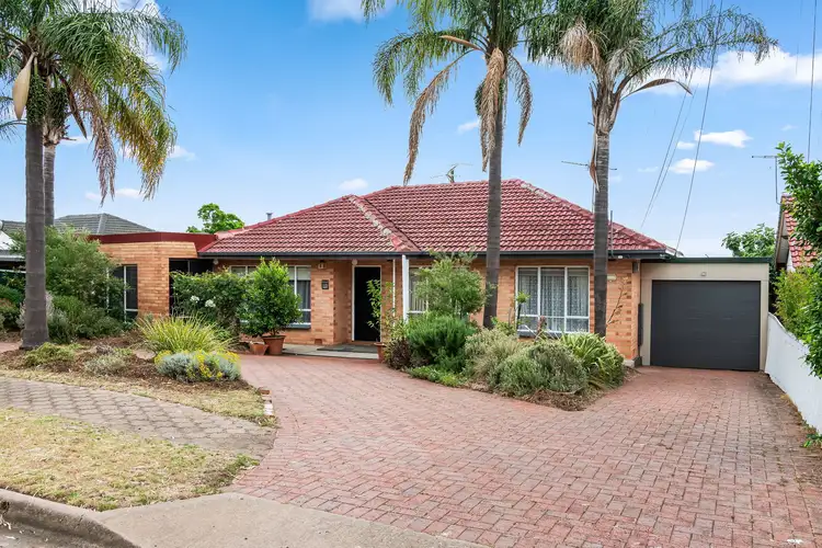 11 McMahon Avenue, Para Hills SA 5096