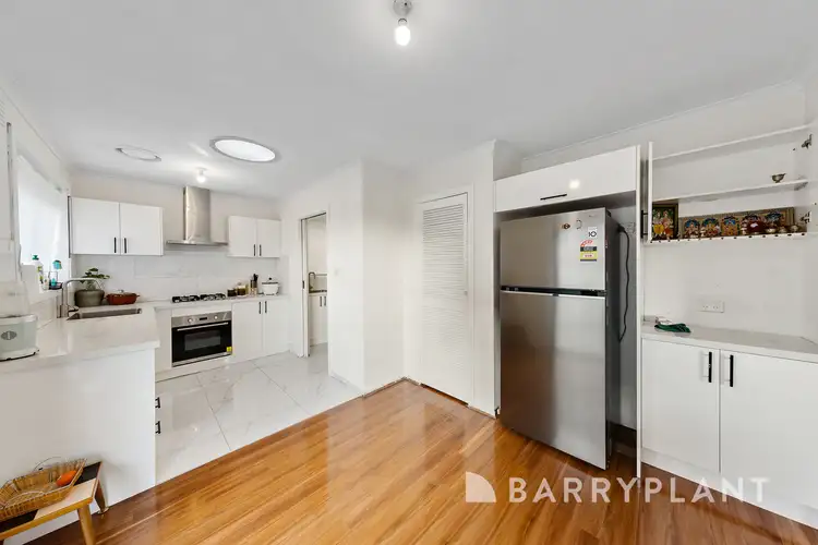 Second view of Homely unit listing, 1/27 Reaburn Avenue, St Albans VIC 3021