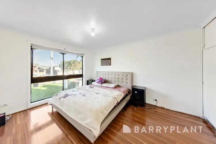 Fifth view of Homely unit listing, 1/27 Reaburn Avenue, St Albans VIC 3021