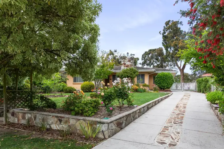 32 Railway Avenue, Bridgewater SA 5155