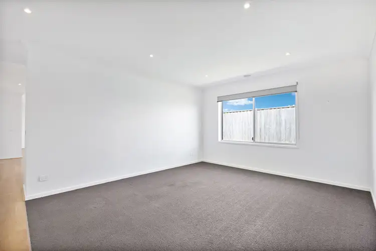 Fifth view of Homely house listing, 11 Myrtle Place, Lucknow VIC 3875
