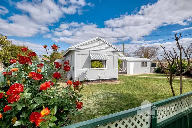 11a Woodrow Street, Carey Park WA 6230