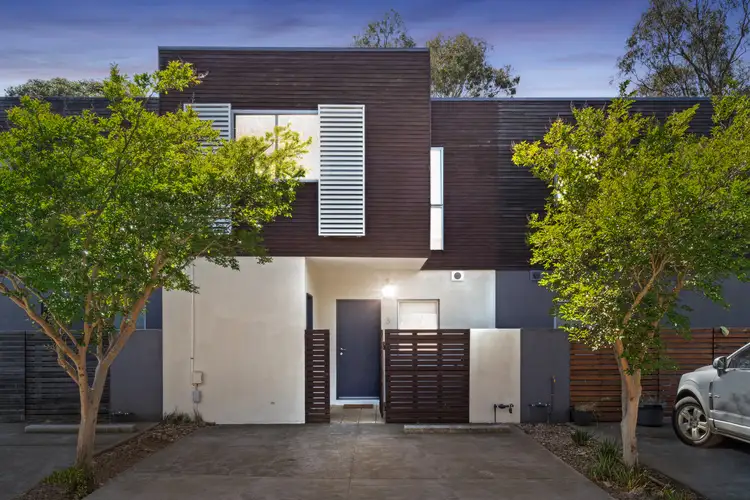 Main view of Homely unit listing, 3 Waxflower Crescent, Bundoora VIC 3083