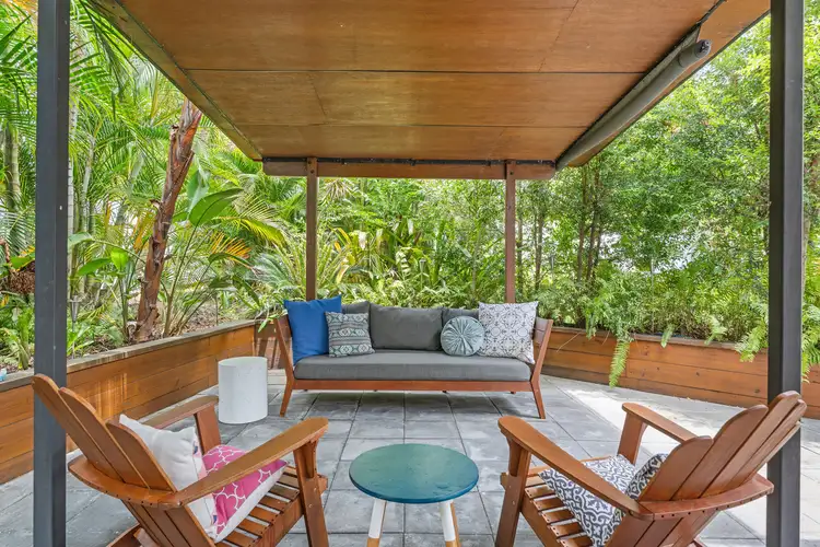 45 Kent Street, Urangan QLD 4655