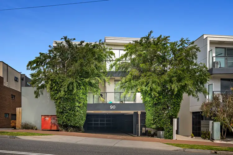 205/90 White Street
