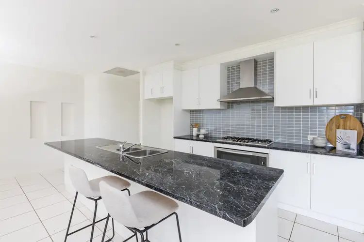 Sixth view of Homely house listing, 7 Immacolatta Rise, Red Cliffs VIC 3496