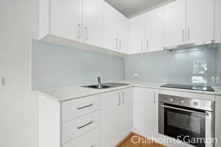 8/8 Robert Street, Elwood VIC 3184