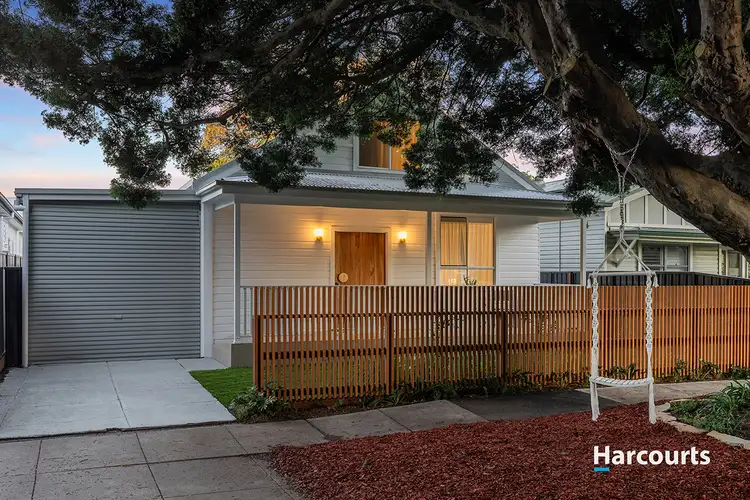 7 Kitchener Parade, Mayfield East NSW 2304