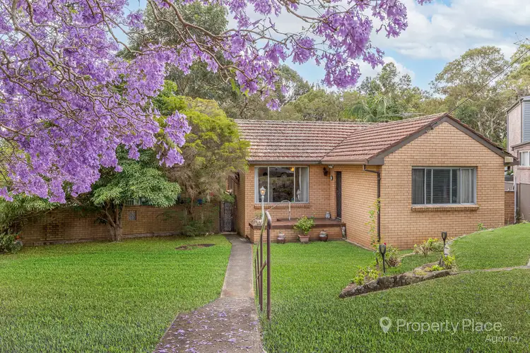 16 Tallawarra Avenue