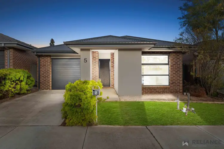 Main view of Homely house listing, 5 Rushton Avenue, Strathtulloh VIC 3338