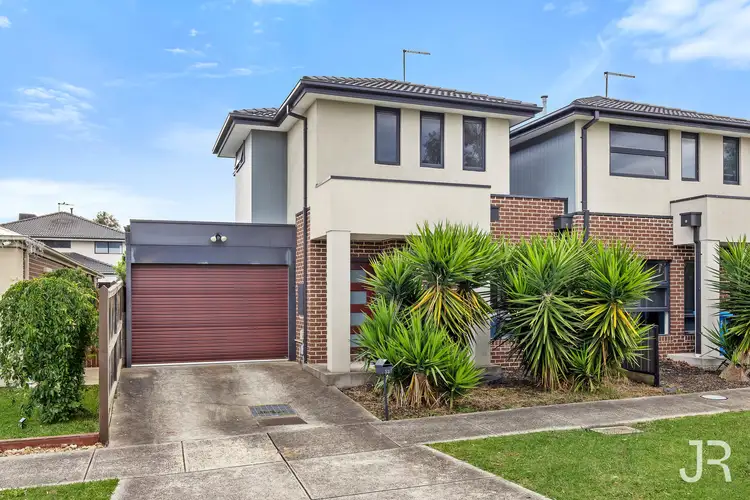 33 Donatello Crescent, Narre Warren VIC 3805