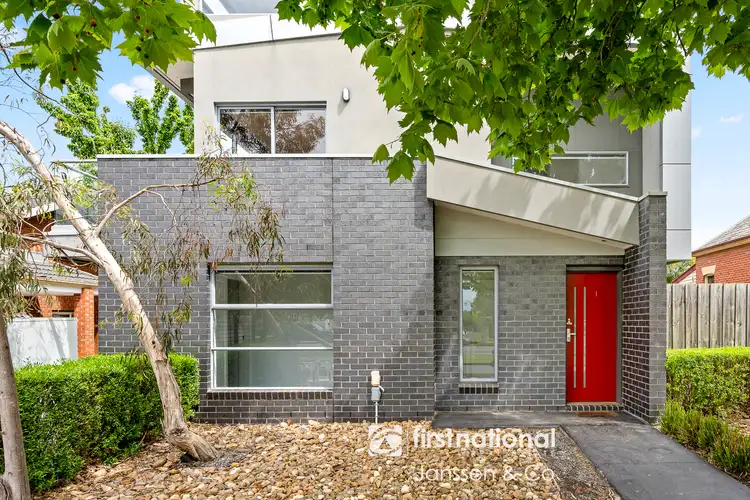 1/1102 Whitehorse Road, Box Hill VIC 3128