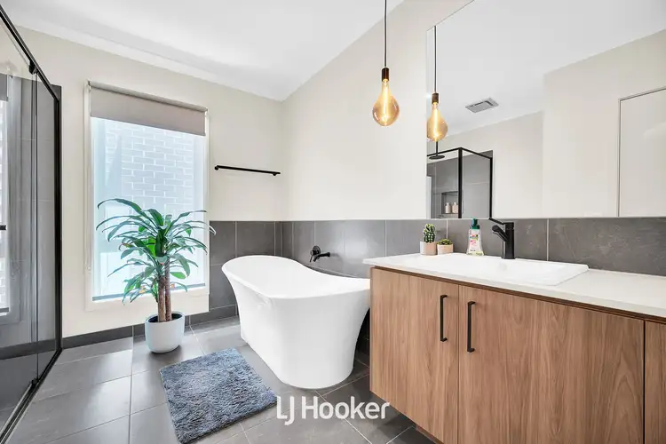 Fifth view of Homely house listing, 4A Elliot Parade, Lynbrook VIC 3975