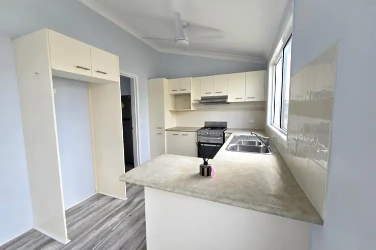 Fourth view of Homely unit listing, 2/14th Ave Osborne Parade, Warilla NSW 2528