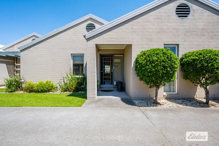 Main view of Homely townhouse listing, 2/25 Wilson Street, Wodonga VIC 3690