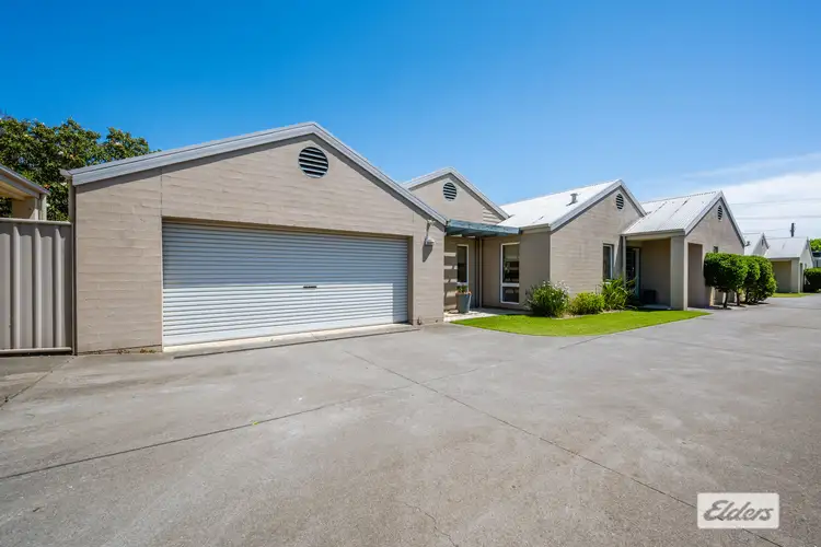 Second view of Homely townhouse listing, 2/25 Wilson Street, Wodonga VIC 3690