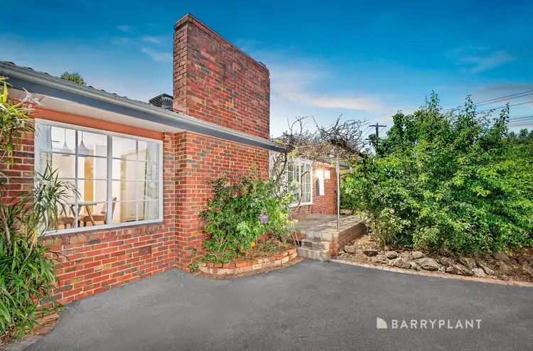 22 Yerrawa Drive, Watsonia VIC 3087