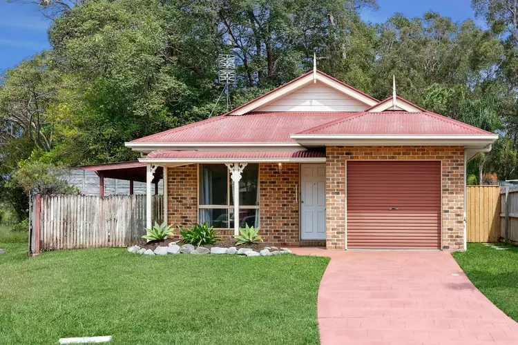 22 Ku-Ring-Gai Court, Kuluin QLD 4558