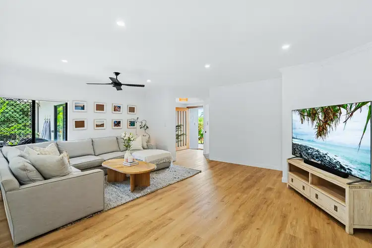 Sixth view of Homely house listing, 2 Finchley Close, Redlynch QLD 4870