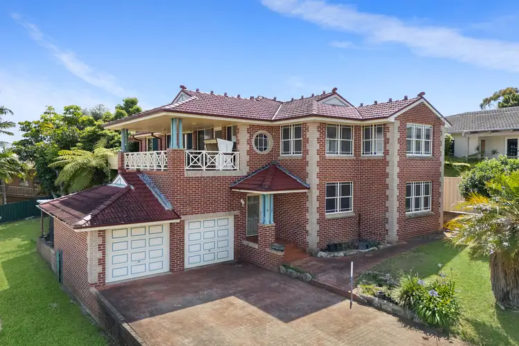 87 Seaview Street