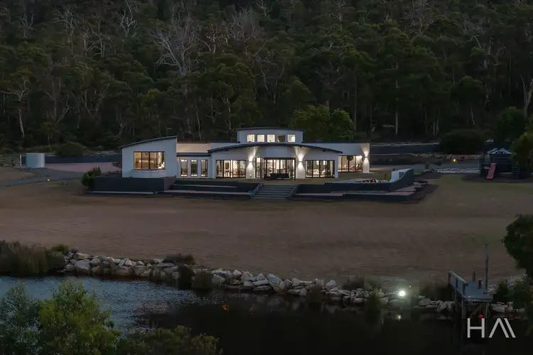 357 Harveys Farm Road, Bicheno TAS 7215