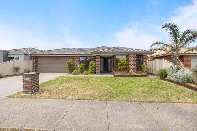 21 Deakin Drive, Delacombe VIC 3356