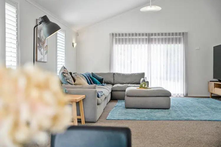 Sixth view of Homely house listing, 10 Mackrell Place, Calwell ACT 2905