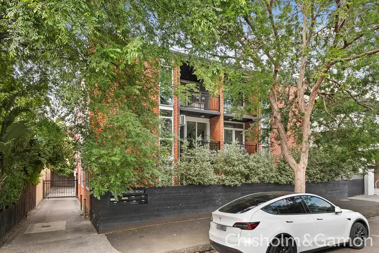 Second view of Homely apartment listing, 6/27 Ormond Road, Elwood VIC 3184