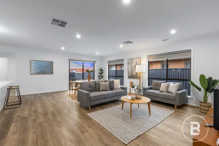 Second view of Homely house listing, 29 Verdale Drive, Alfredton VIC 3350