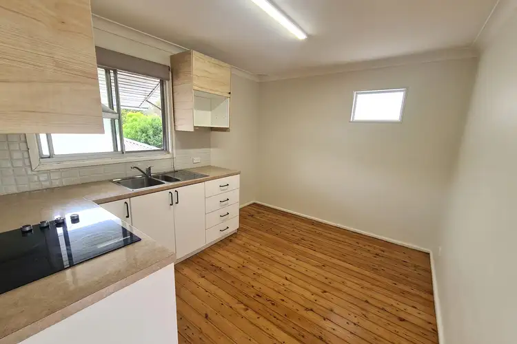 Third view of Homely house listing, 31 St James Avenue, Berkeley Vale NSW 2261