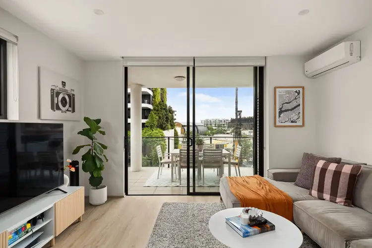 Third view of Homely apartment listing, 504/8 Masters Street, Newstead QLD 4006