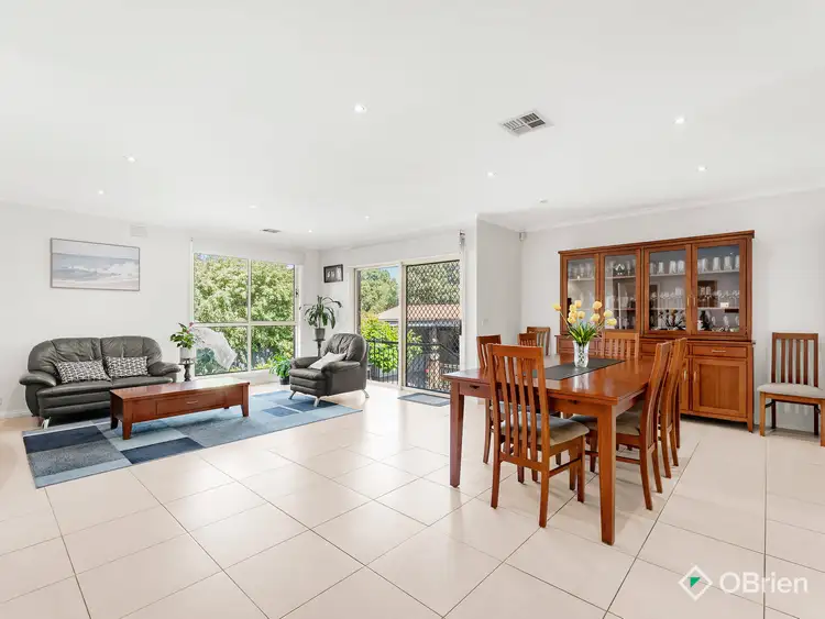 Fifth view of Homely house listing, 8 Winjallock Crescent, Vermont South VIC 3133