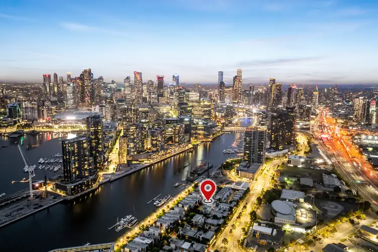 37 South Wharf Drive, Docklands VIC 3008