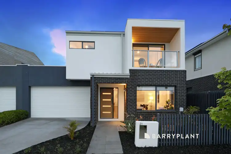 21 Emmeline Row, Rowville VIC 3178