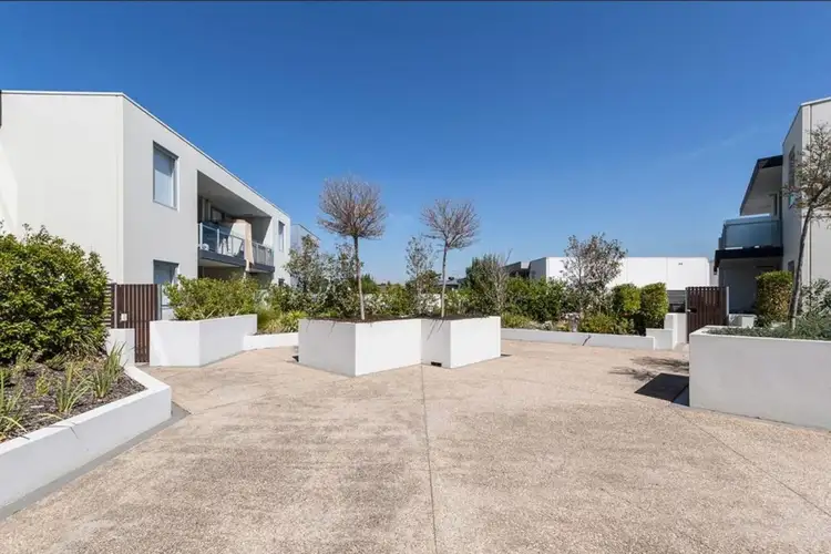 22/44 Eucalyptus Drive, Maidstone VIC 3012