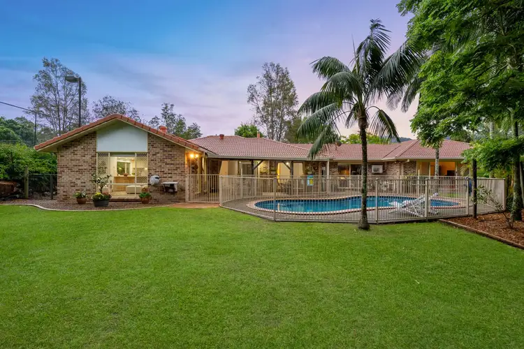 5 Yellowash Court, Bonogin QLD 4213