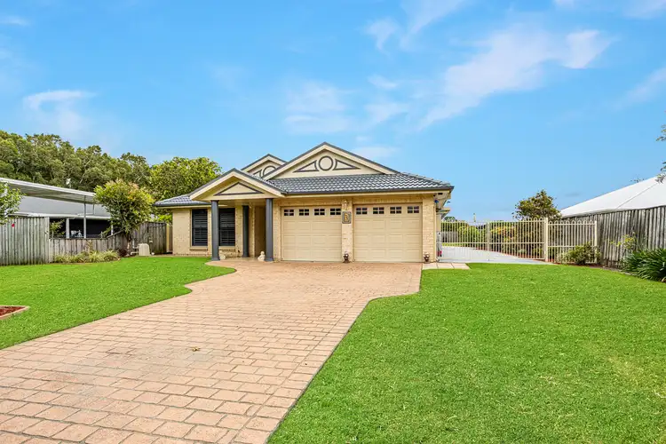 3 Swagman Close, Tea Gardens NSW 2324