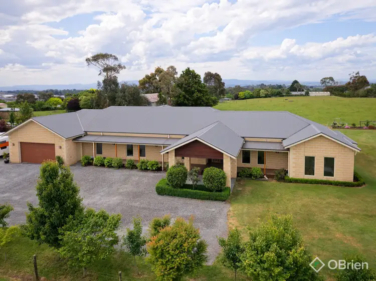 132 Hopetoun Road, Drouin VIC 3818