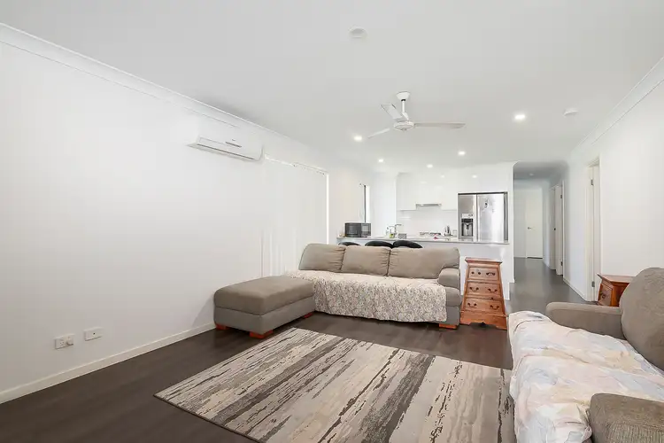 4 Sky Crescent
